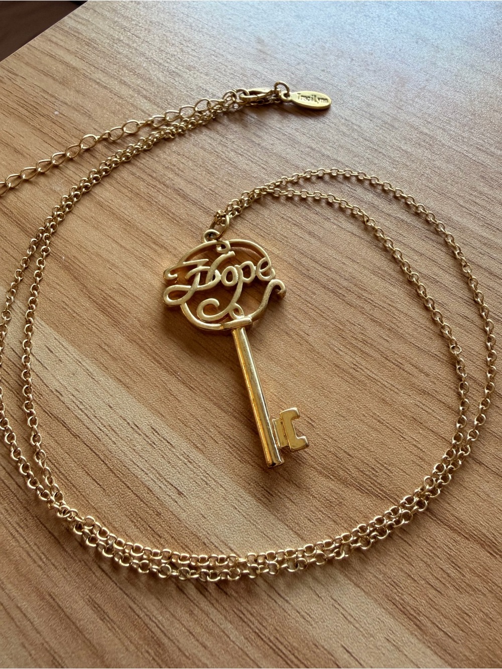 Gold Key 'Hope' Pendant Necklace - Women's Jewelry